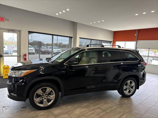 used 2015 Toyota Highlander car, priced at $18,990