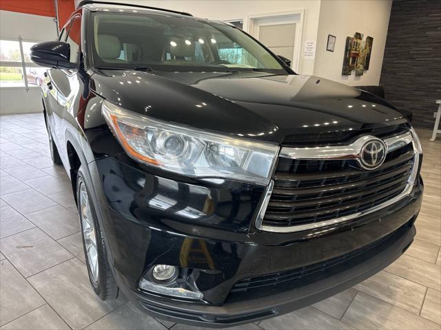 used 2015 Toyota Highlander car, priced at $18,990