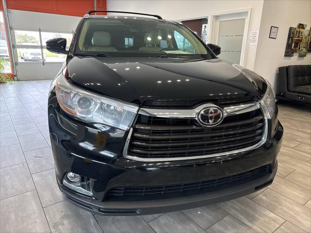 used 2015 Toyota Highlander car, priced at $18,990