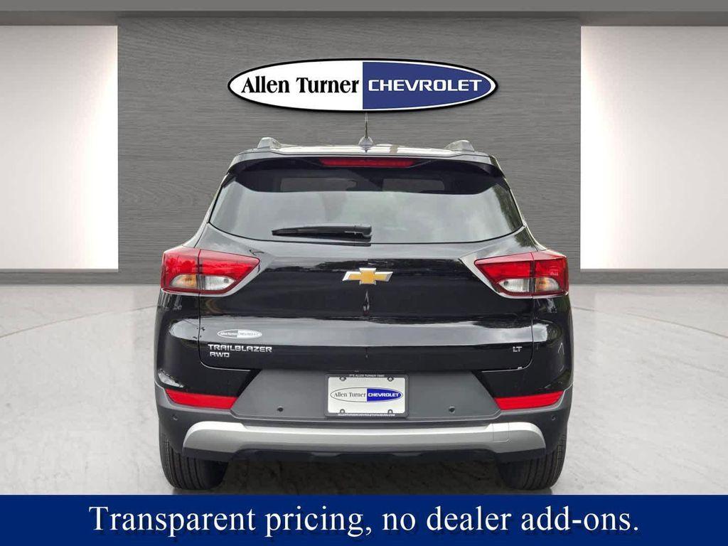 new 2026 Chevrolet TrailBlazer car, priced at $27,875