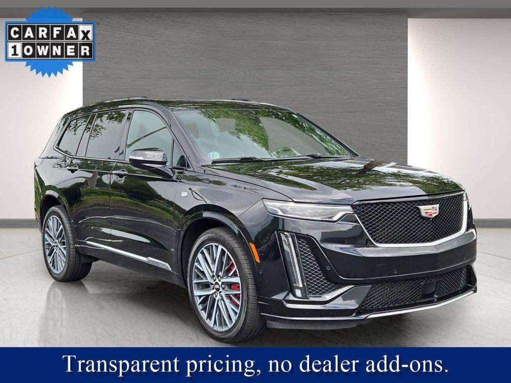 used 2024 Cadillac XT6 car, priced at $52,866