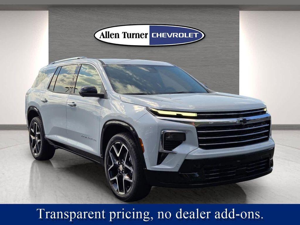 new 2026 Chevrolet Traverse car, priced at $56,045