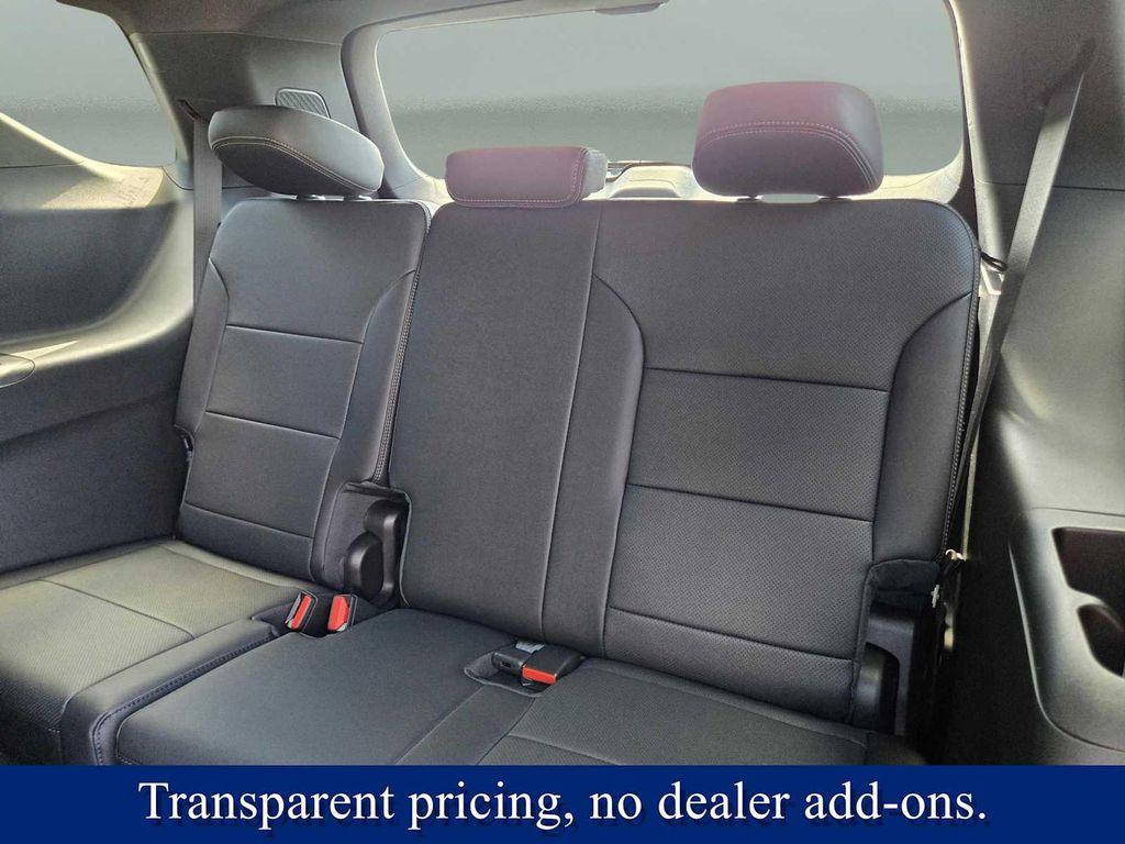 new 2026 Chevrolet Traverse car, priced at $56,045
