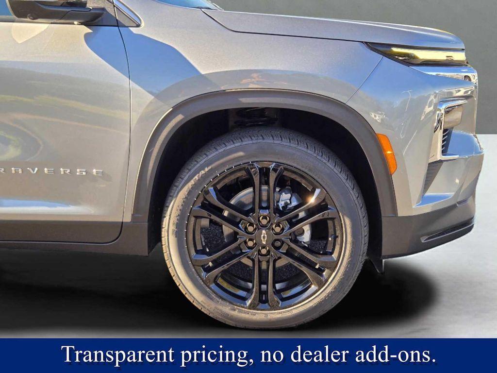 new 2026 Chevrolet Traverse car, priced at $46,915
