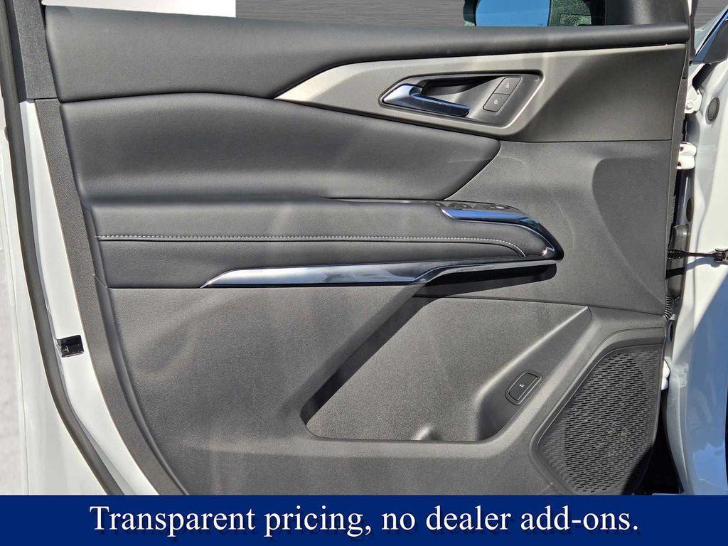 new 2026 Chevrolet Traverse car, priced at $44,895