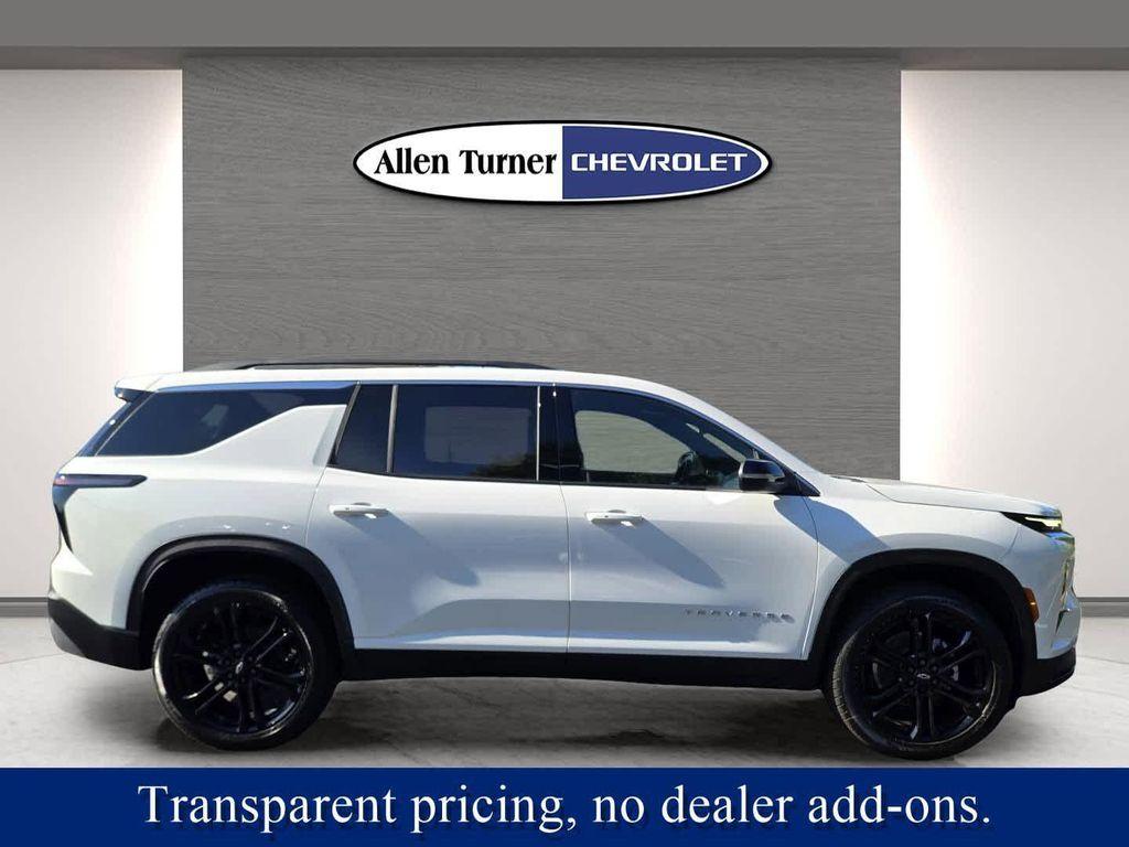 new 2026 Chevrolet Traverse car, priced at $44,895