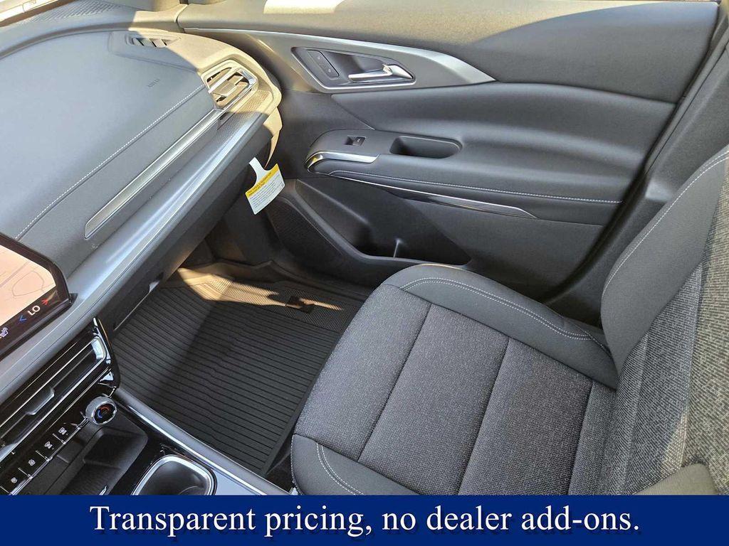new 2026 Chevrolet Traverse car, priced at $44,895