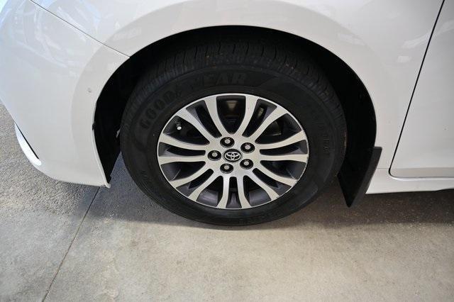 used 2018 Toyota Sienna car, priced at $25,900