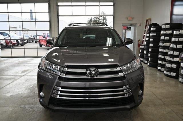 used 2017 Toyota Highlander car, priced at $27,500