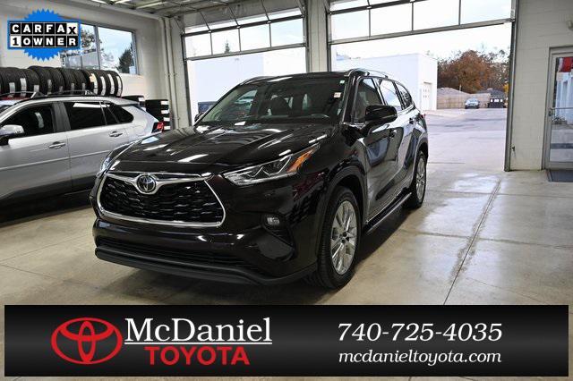 used 2022 Toyota Highlander car, priced at $36,900