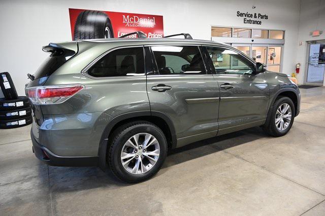 used 2014 Toyota Highlander car, priced at $13,900