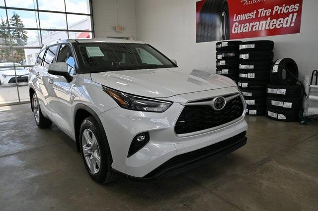 used 2023 Toyota Highlander car, priced at $36,900