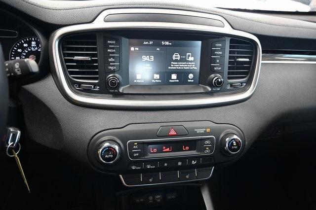 used 2020 Kia Sorento car, priced at $15,900