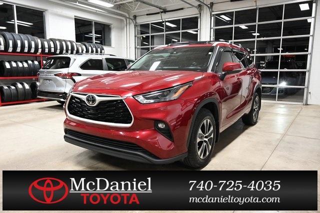 used 2022 Toyota Highlander car, priced at $36,500