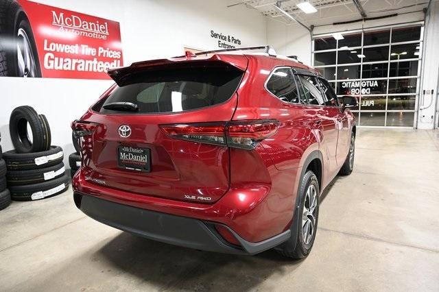 used 2022 Toyota Highlander car, priced at $36,500