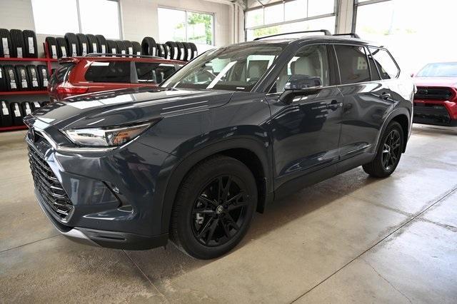 new 2025 Toyota Grand Highlander Hybrid car, priced at $59,372