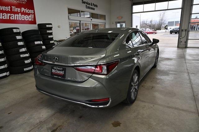 used 2021 Lexus ES 250 car, priced at $31,900