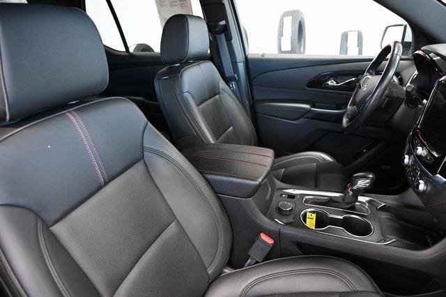 used 2022 Chevrolet Traverse car, priced at $25,900