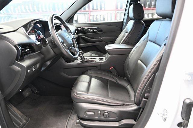 used 2022 Chevrolet Traverse car, priced at $25,900