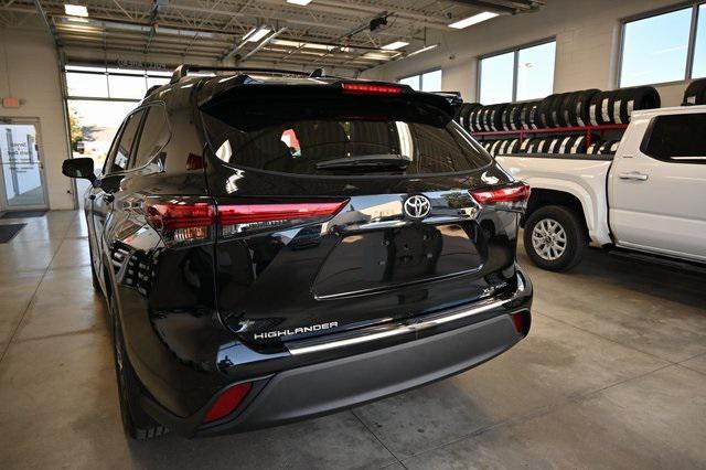 used 2023 Toyota Highlander car, priced at $36,900