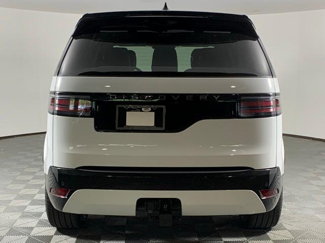 new 2024 Land Rover Discovery car, priced at $71,708