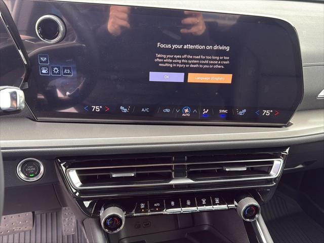 new 2025 Chevrolet Traverse car, priced at $43,510