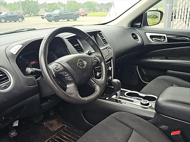used 2019 Nissan Pathfinder car