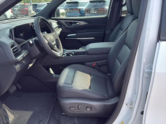 new 2025 Chevrolet Traverse car, priced at $45,735