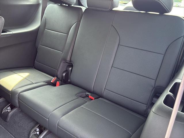 new 2025 Chevrolet Traverse car, priced at $45,735
