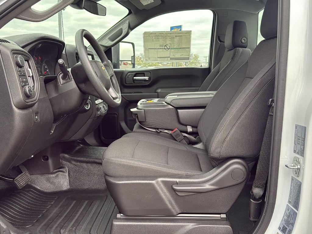 new 2025 Chevrolet Silverado 2500 car, priced at $47,395