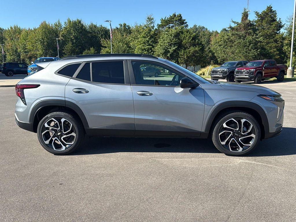 new 2025 Chevrolet Trax car, priced at $27,890