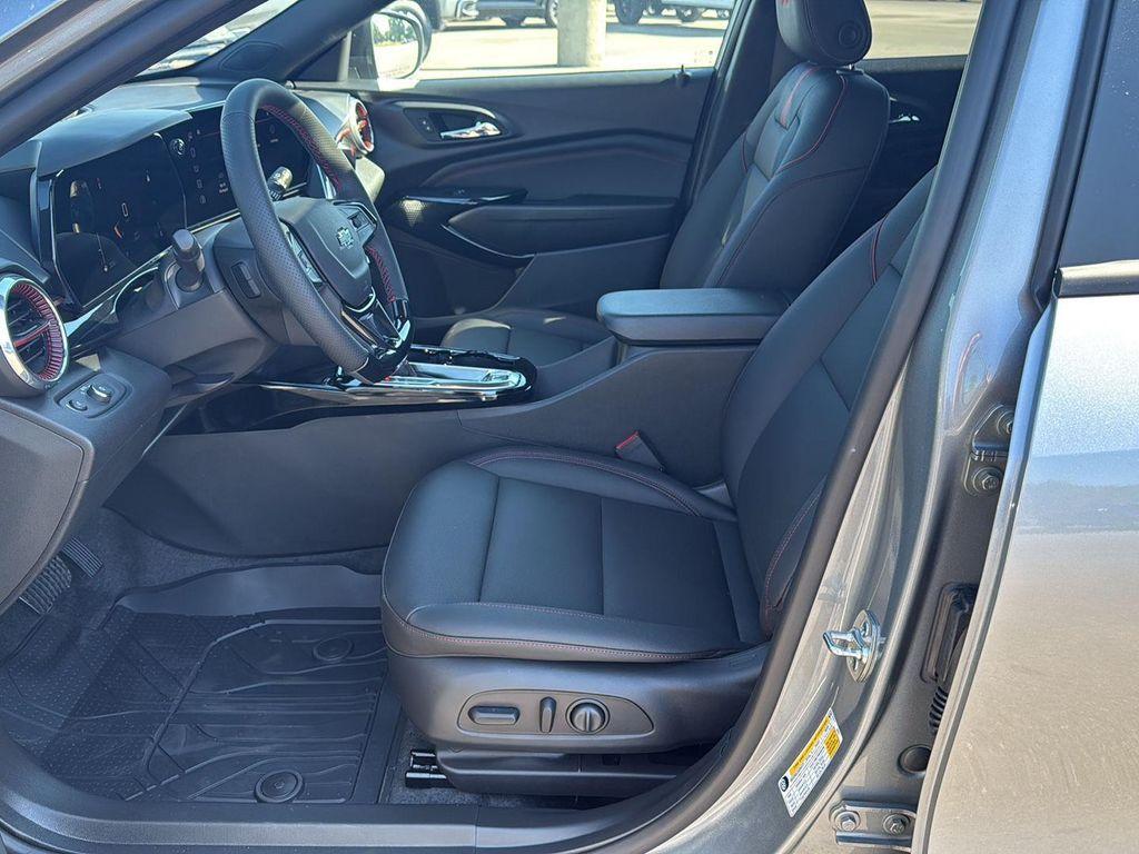 new 2025 Chevrolet Trax car, priced at $27,890