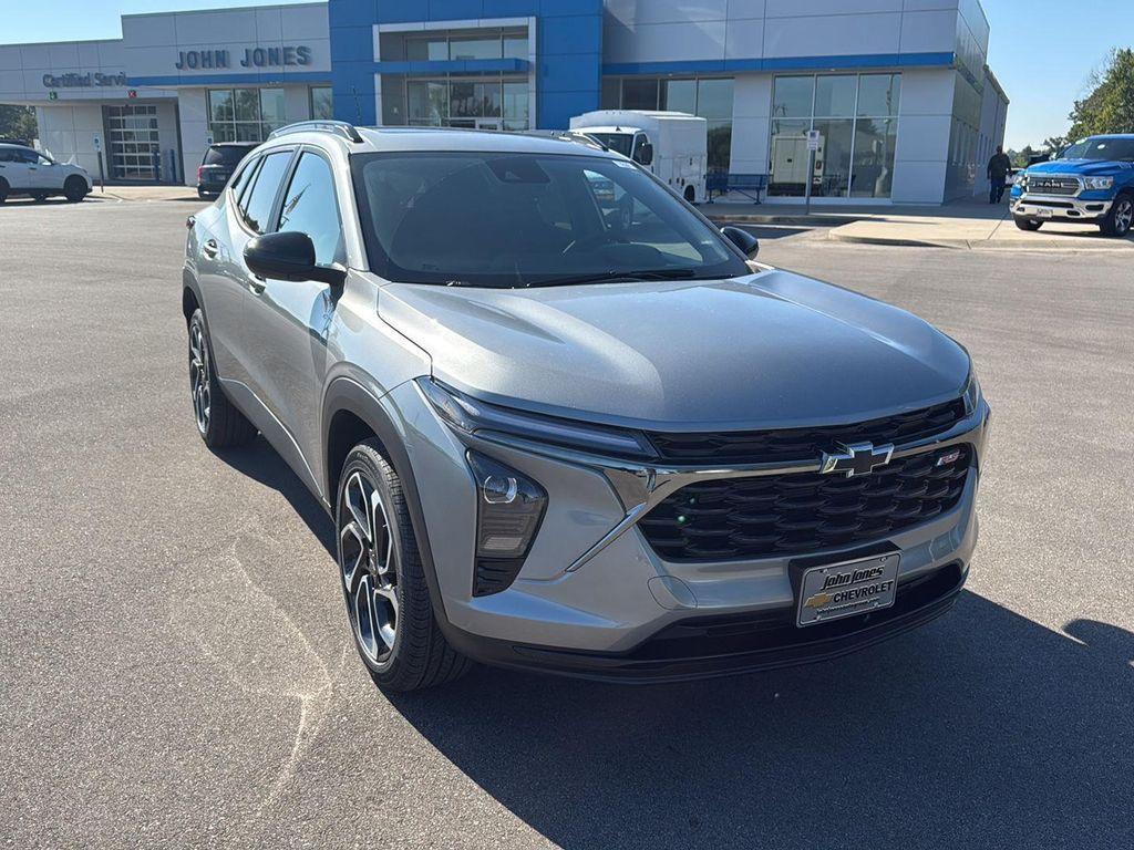new 2025 Chevrolet Trax car, priced at $27,890