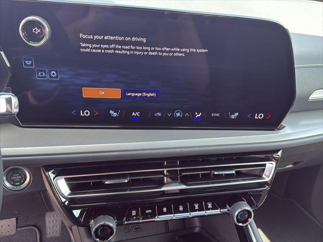 new 2025 Chevrolet Traverse car, priced at $43,090