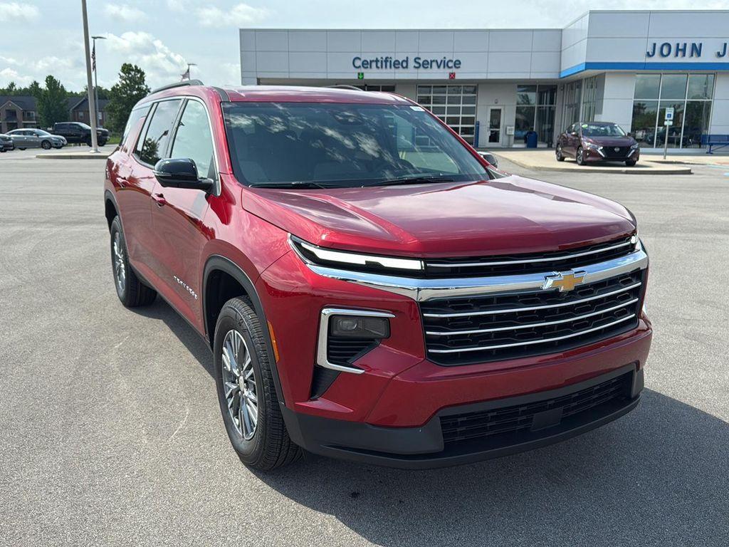new 2025 Chevrolet Traverse car, priced at $42,590