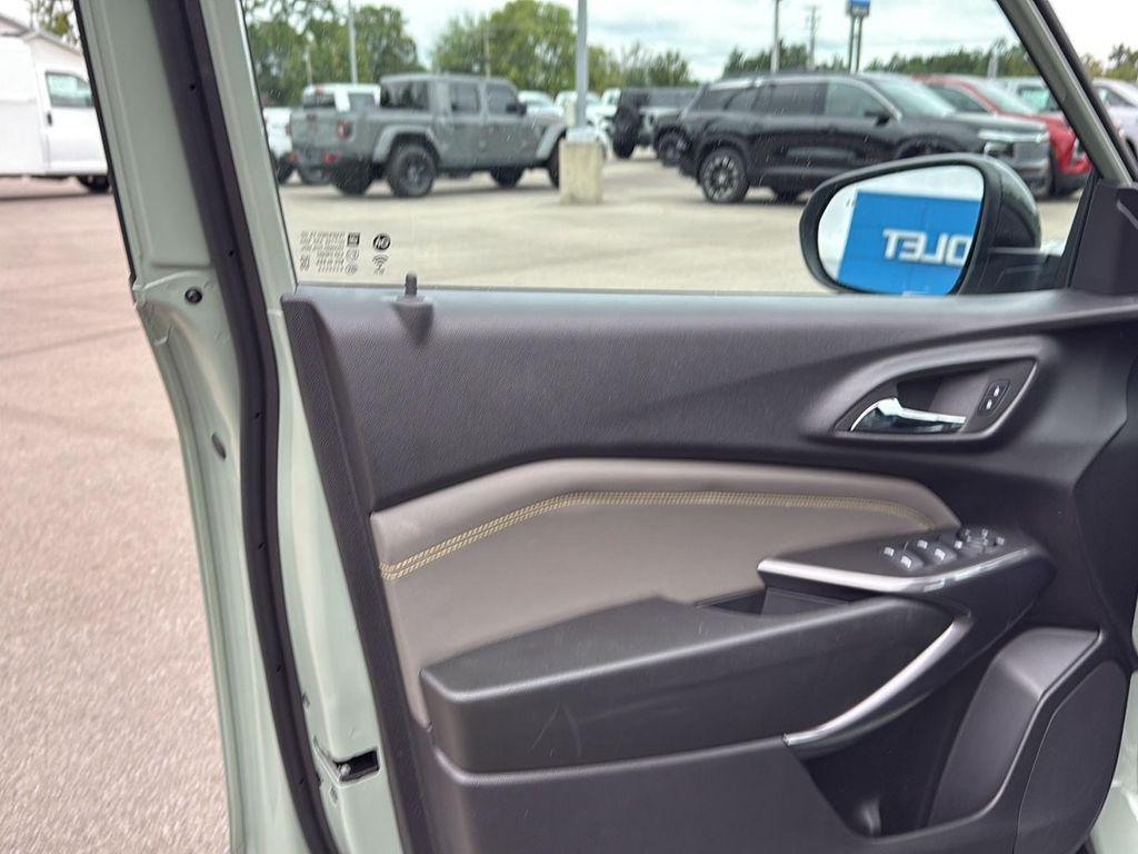 used 2024 Chevrolet Trax car, priced at $25,995