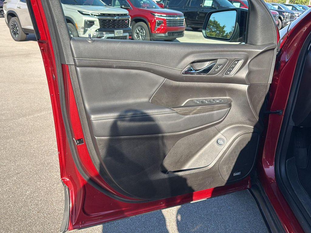 used 2023 GMC Acadia car, priced at $33,000