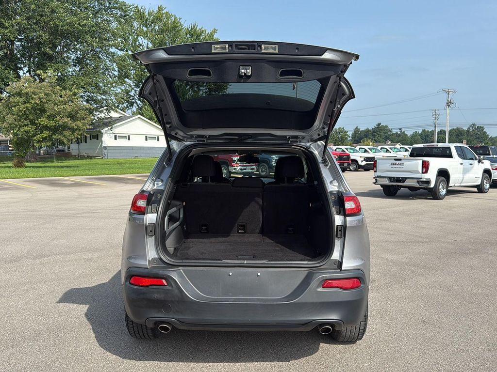 used 2014 Jeep Cherokee car, priced at $8,495