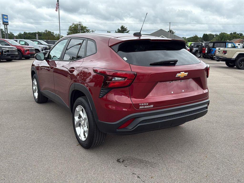 used 2024 Chevrolet Trax car, priced at $21,995
