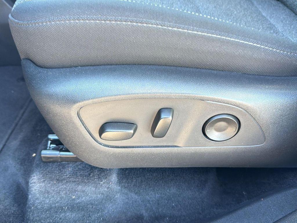 used 2025 GMC Acadia car, priced at $35,800