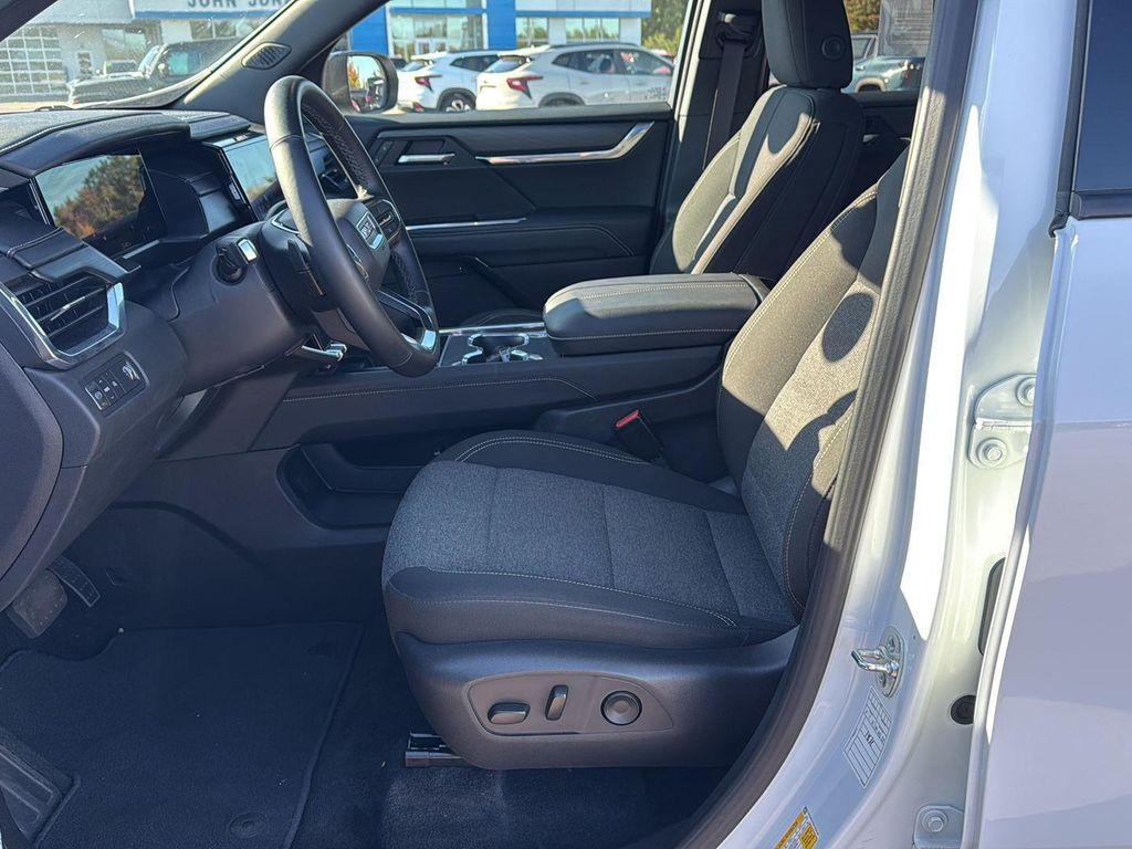 used 2025 GMC Acadia car, priced at $35,800