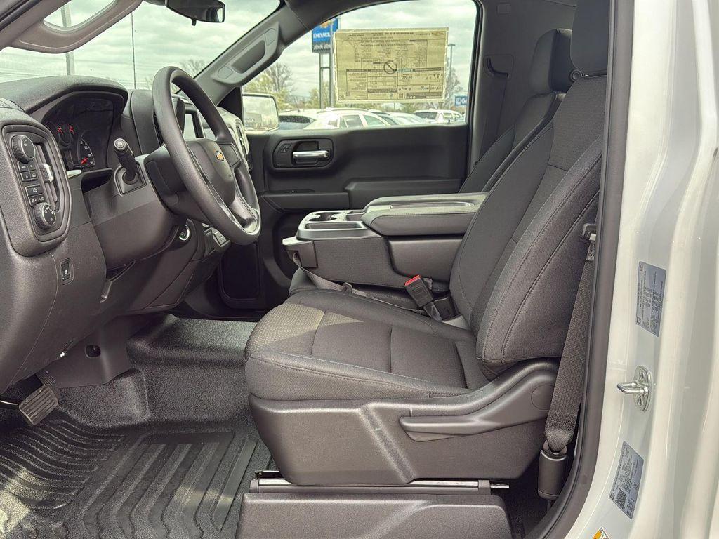 new 2025 Chevrolet Silverado 1500 car, priced at $37,355