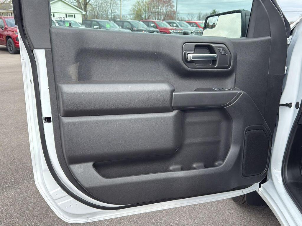 new 2025 Chevrolet Silverado 1500 car, priced at $37,355