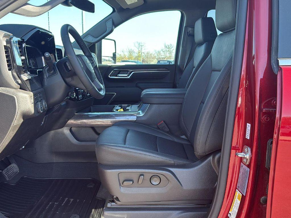 new 2025 Chevrolet Silverado 2500 car, priced at $75,045