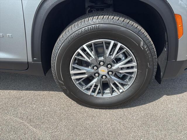 new 2025 Chevrolet Traverse car, priced at $43,144