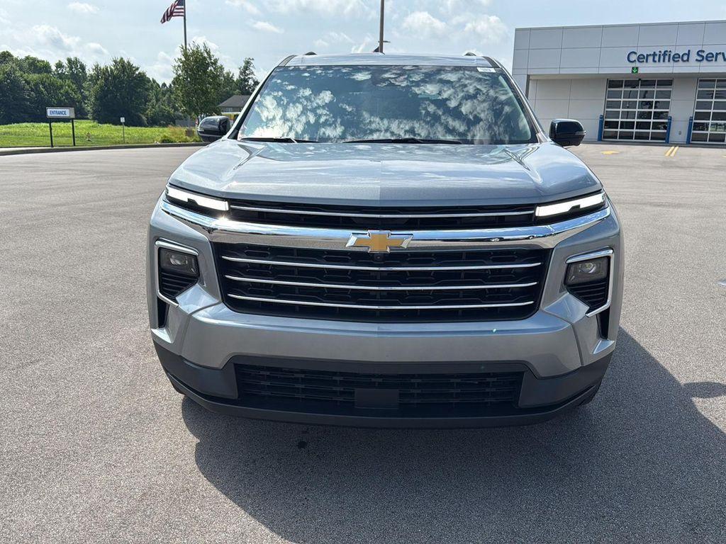 new 2025 Chevrolet Traverse car, priced at $42,644