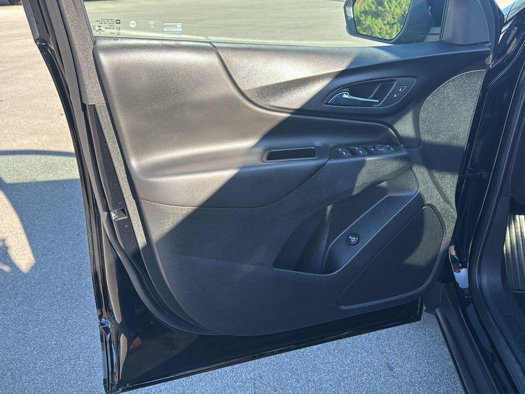 used 2023 Chevrolet Equinox car, priced at $23,795