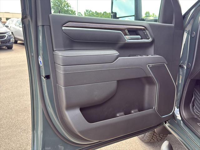 new 2025 Chevrolet Silverado 2500 car, priced at $77,050