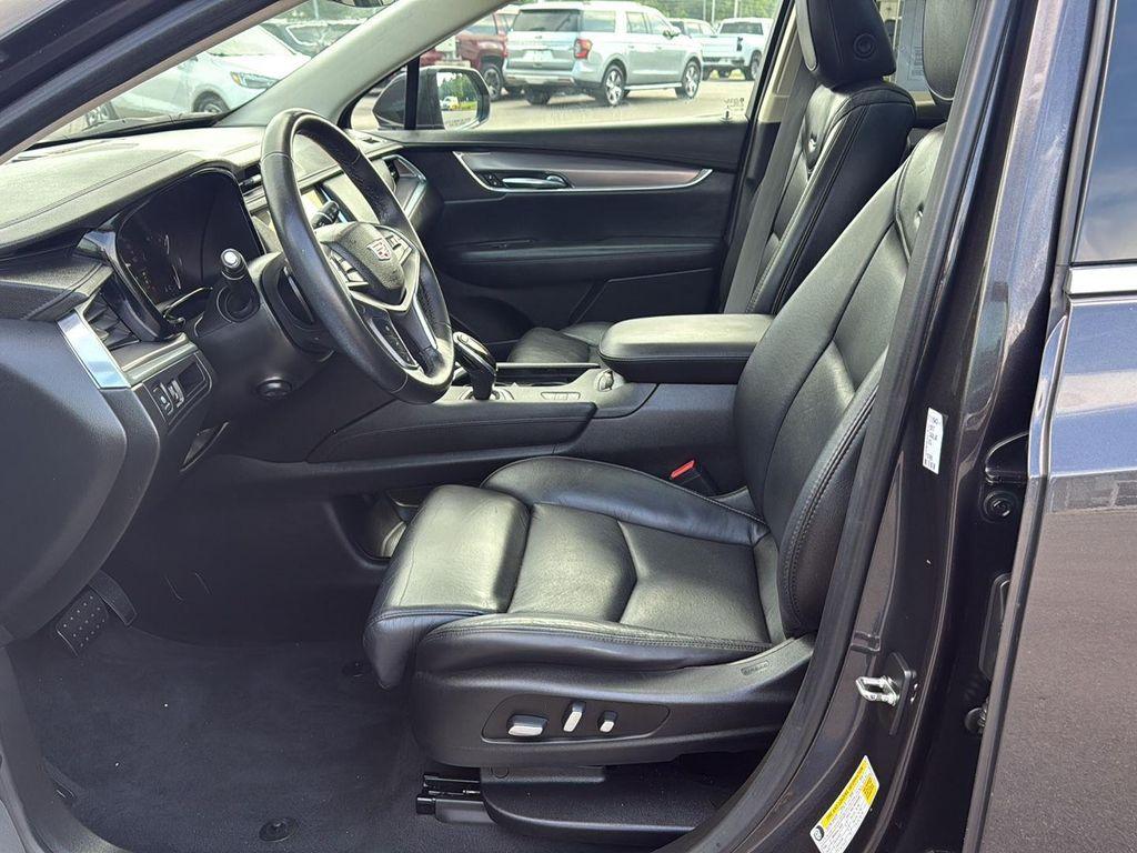 used 2017 Cadillac XT5 car, priced at $15,795