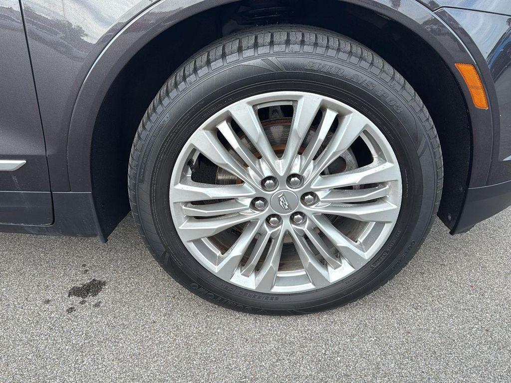 used 2017 Cadillac XT5 car, priced at $15,795